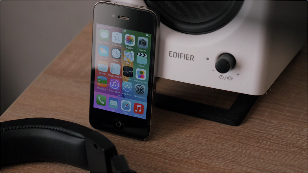 iphone-4s-w-2024-roku